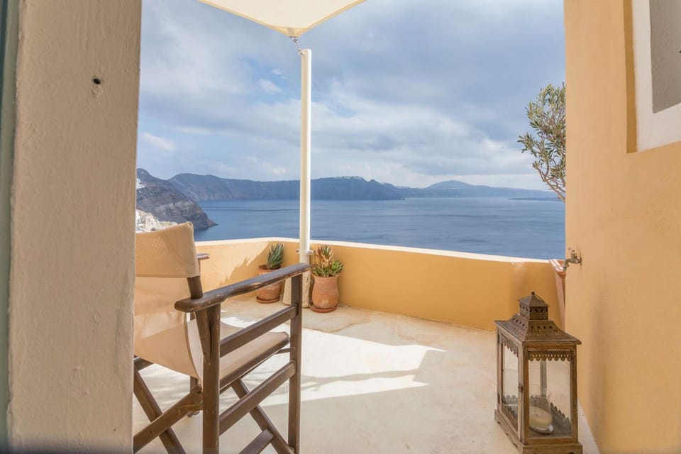 Patio, Day, Natural landscape, View (from property/room), Balcony/Terrace, Mountain view, Sea view