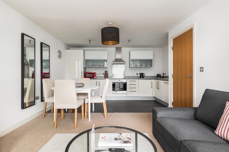 Seating area, Dining area, kitchen