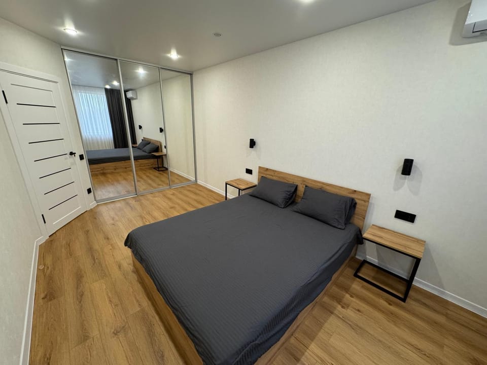 Bed, Photo of the whole room, Bedroom, wardrobe
