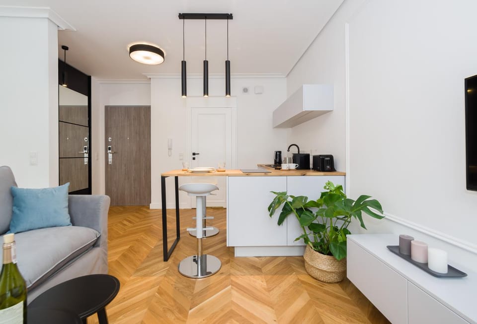 Kitchen or kitchenette, Living room