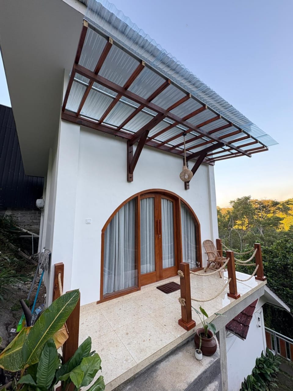 Rinjani Houseboon Inn in West Nusa Tenggara, Indonesia