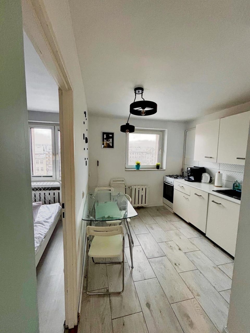 Kitchen or kitchenette, Dining area, dishwasher