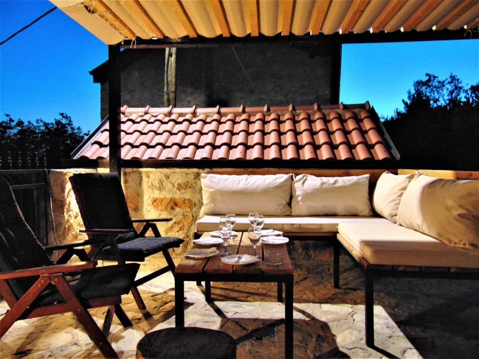STONE VILLA-MILAN Pool Sea View Lounge Room Villa in Zadar County