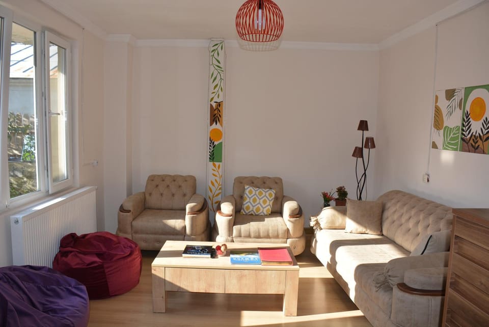 Living room, Lobby or reception