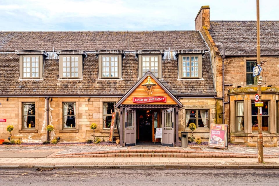 Property building, Restaurant/places to eat, Facade/entrance