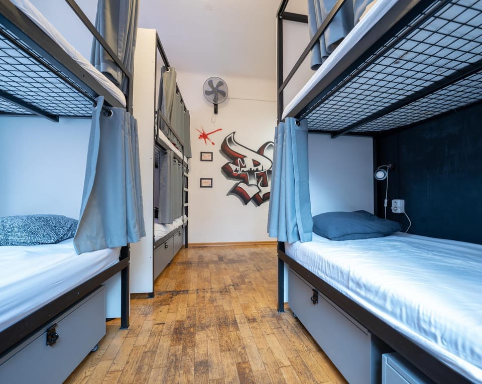 bunk bed