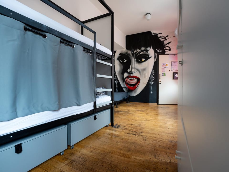 bunk bed
