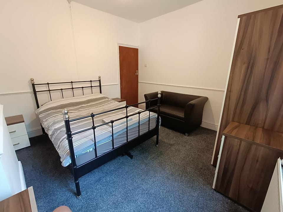 Johnson Road Near Erdington Station Vacation rental in The Royal Town of Sutton Coldfield