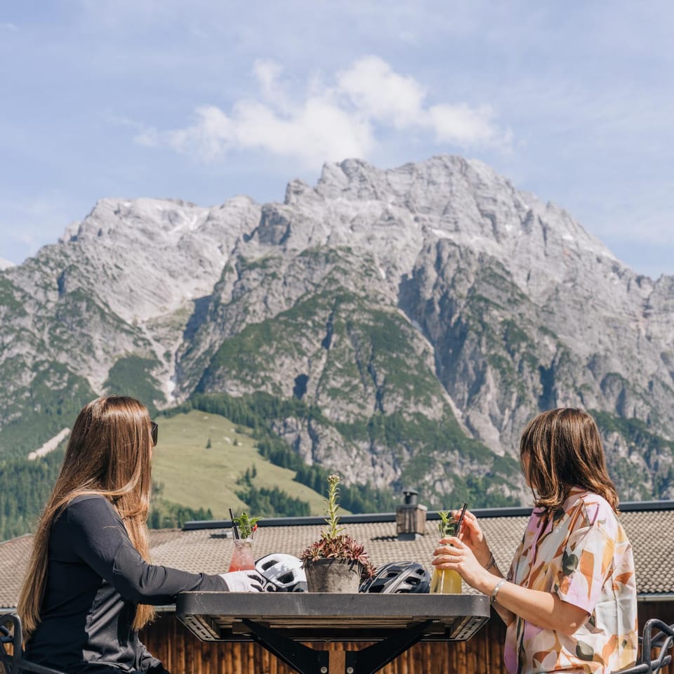 Natural landscape, Seating area, Mountain view, Drinks