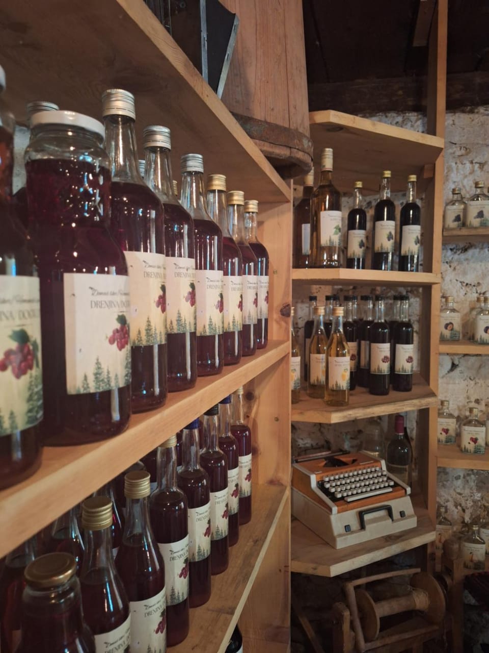 Lounge or bar, Drinks