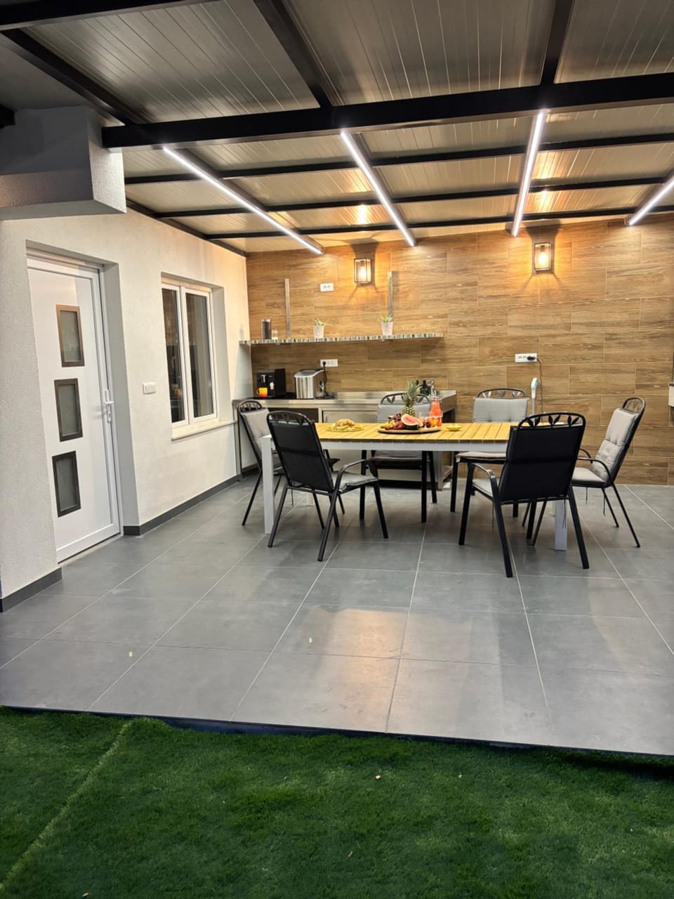 Seating area
