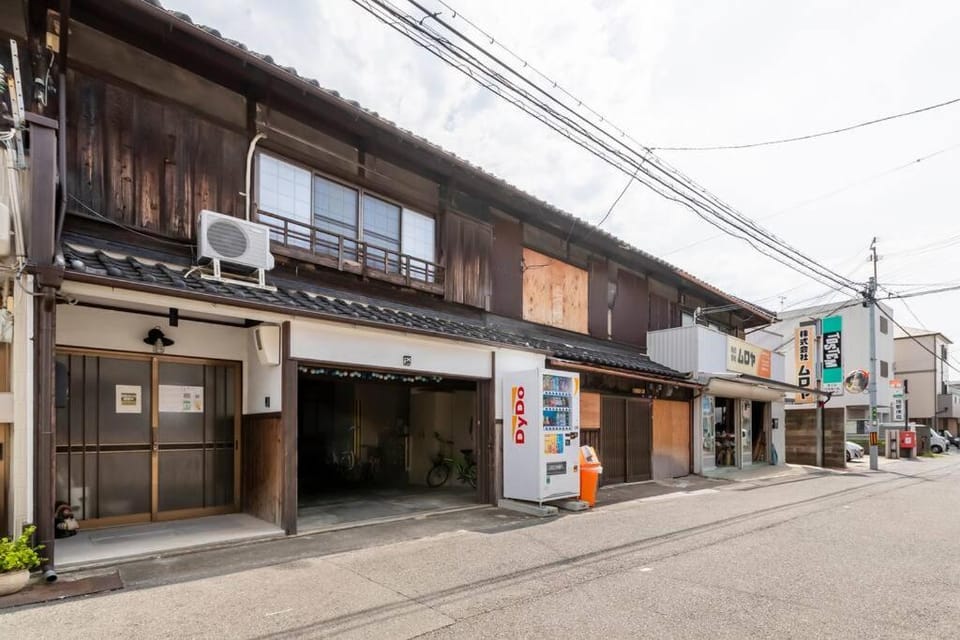 Private reservation near KIX "Wakeikan" House in Sennan
