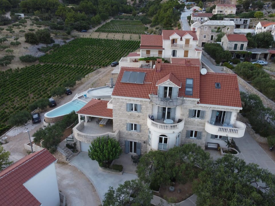 Property building, Natural landscape, Bird's eye view, Swimming pool
