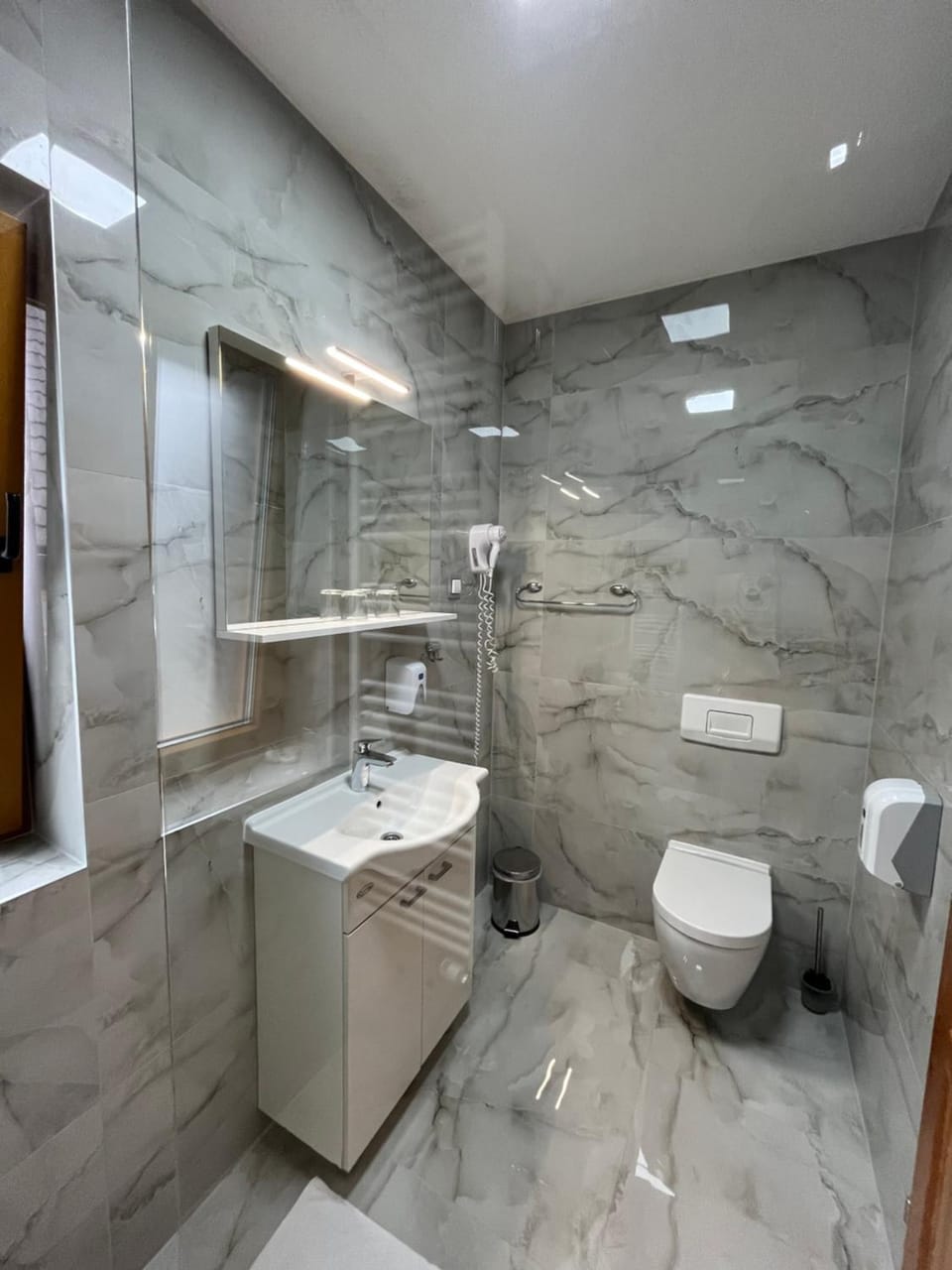 Rustic Inn River 2 Bed and Breakfast in Plitvice Lakes Park