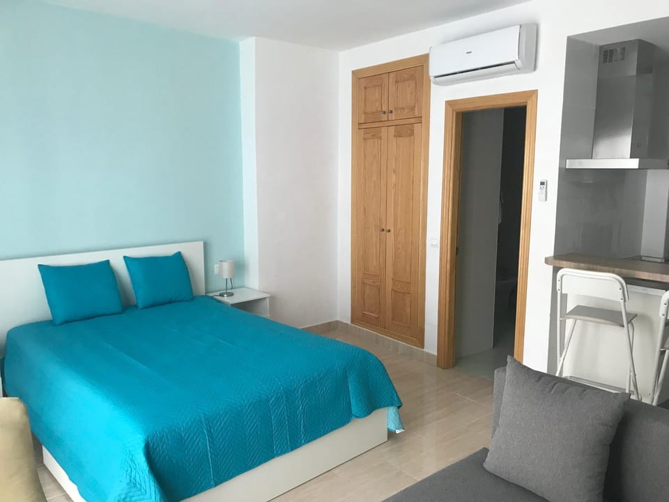 Calle Ollerias Apartment in Malaga