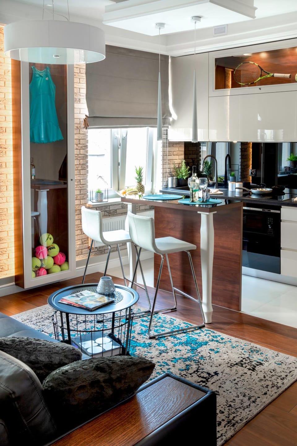 Kitchen or kitchenette, Living room