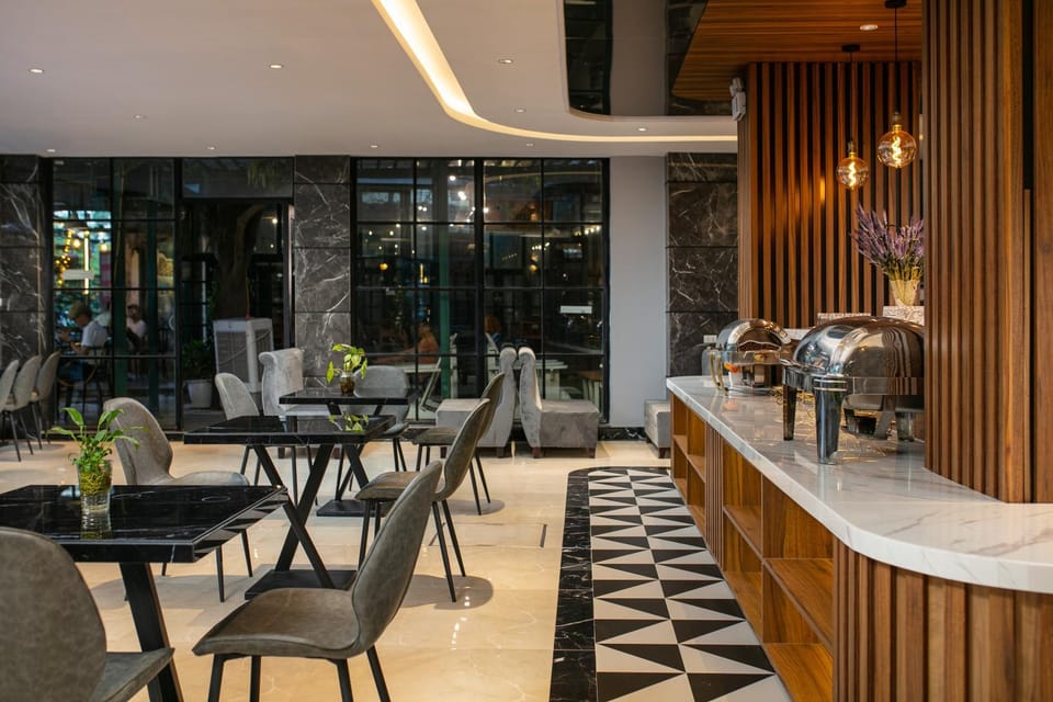 Restaurant/places to eat