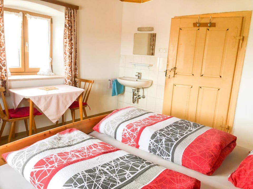 Bauernhaus Dhillon Farm Stay in Grassau