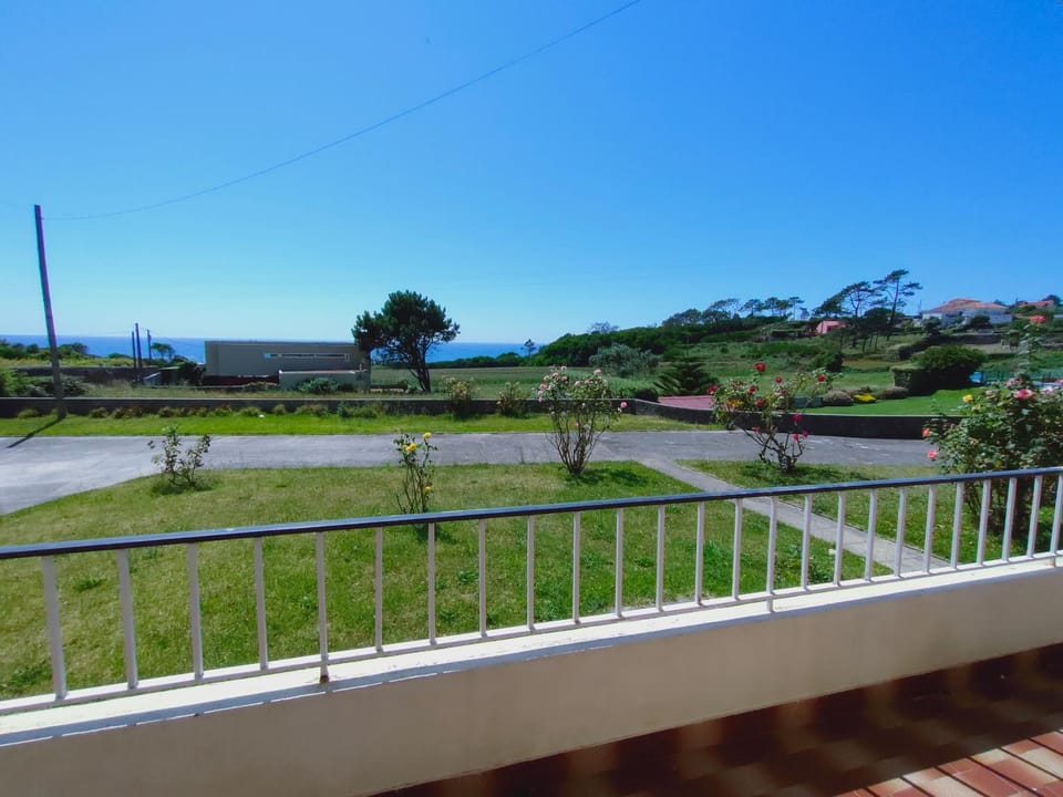 Natural landscape, View (from property/room), Balcony/Terrace, Garden view, Sea view