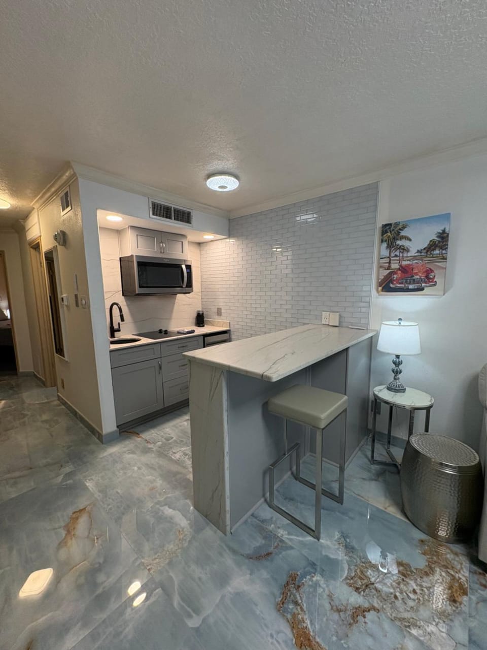 Kitchen or kitchenette