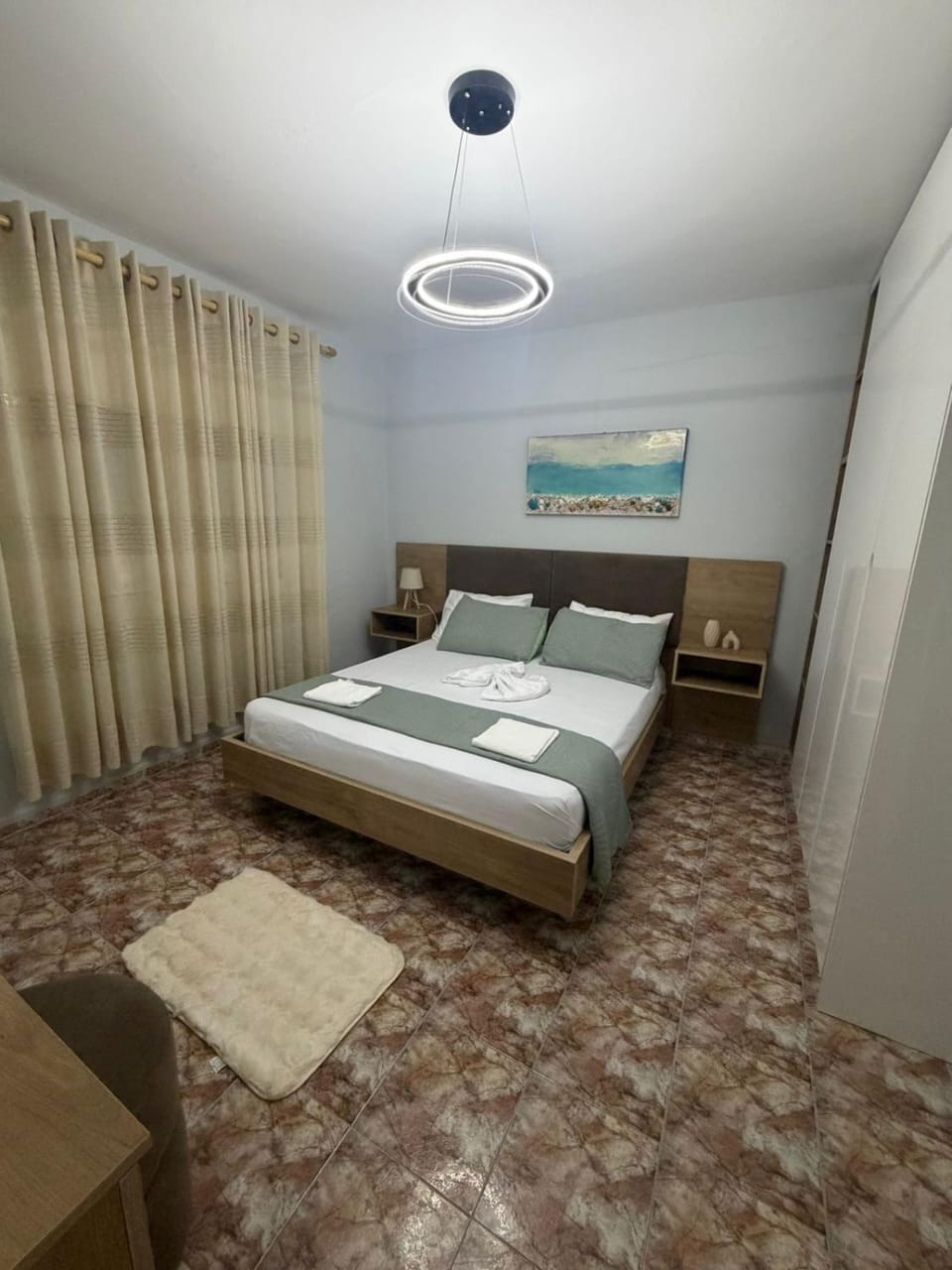Photo of the whole room