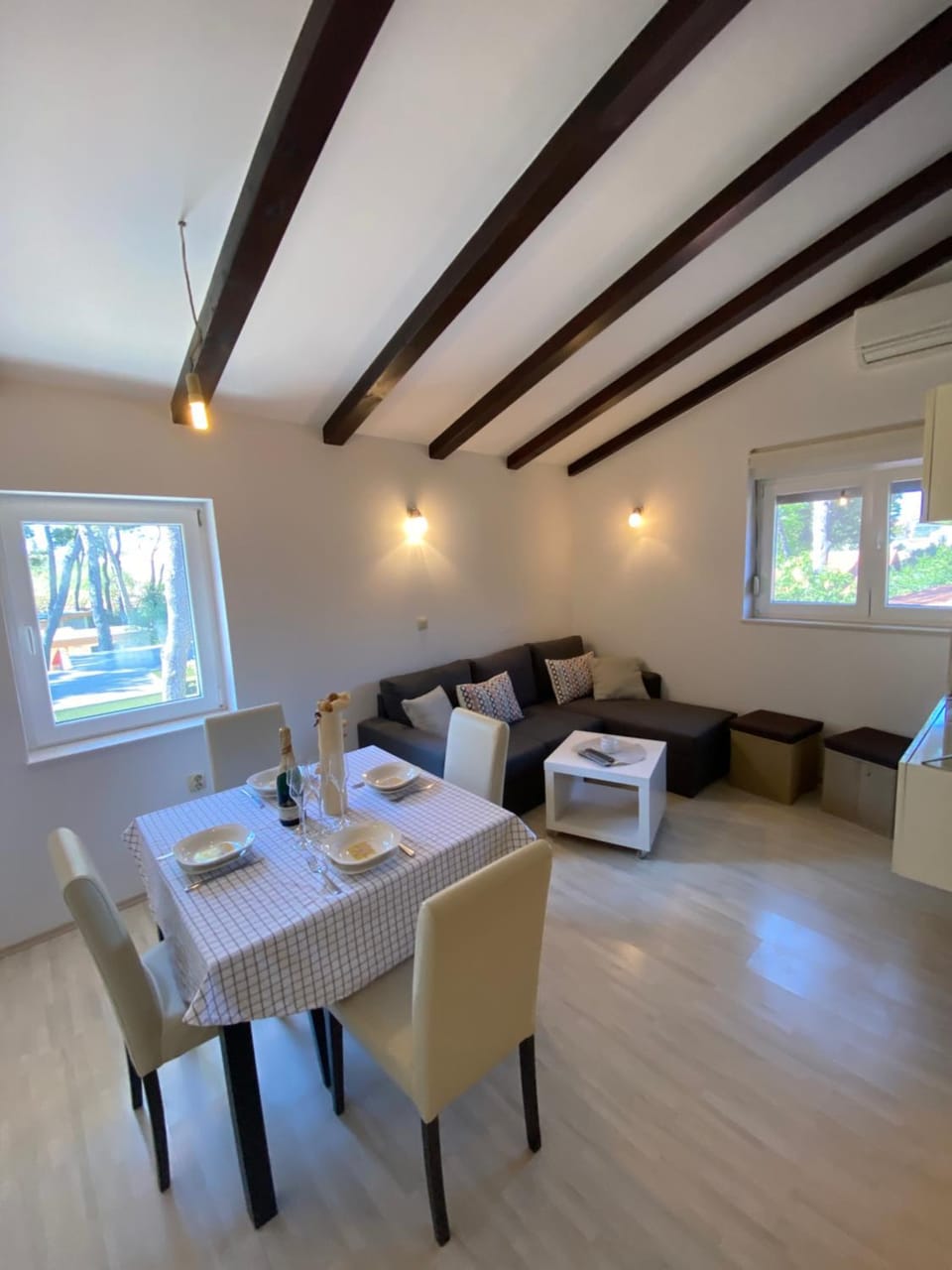 Living room, Seating area, Dining area