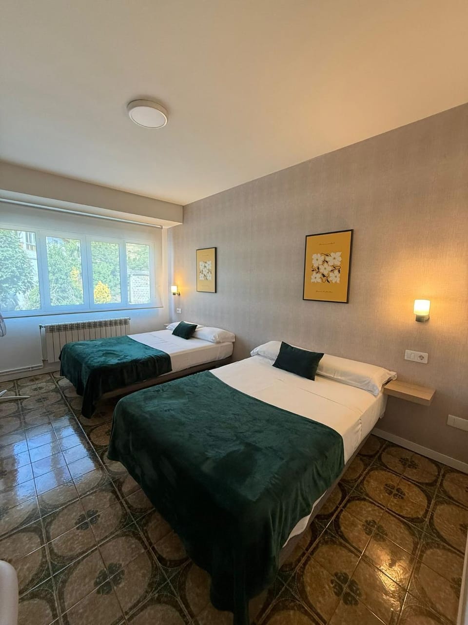 Casa Grande do Costureiro-Para Grupos en Portomarín con Terraza y Vistas House in Galicia