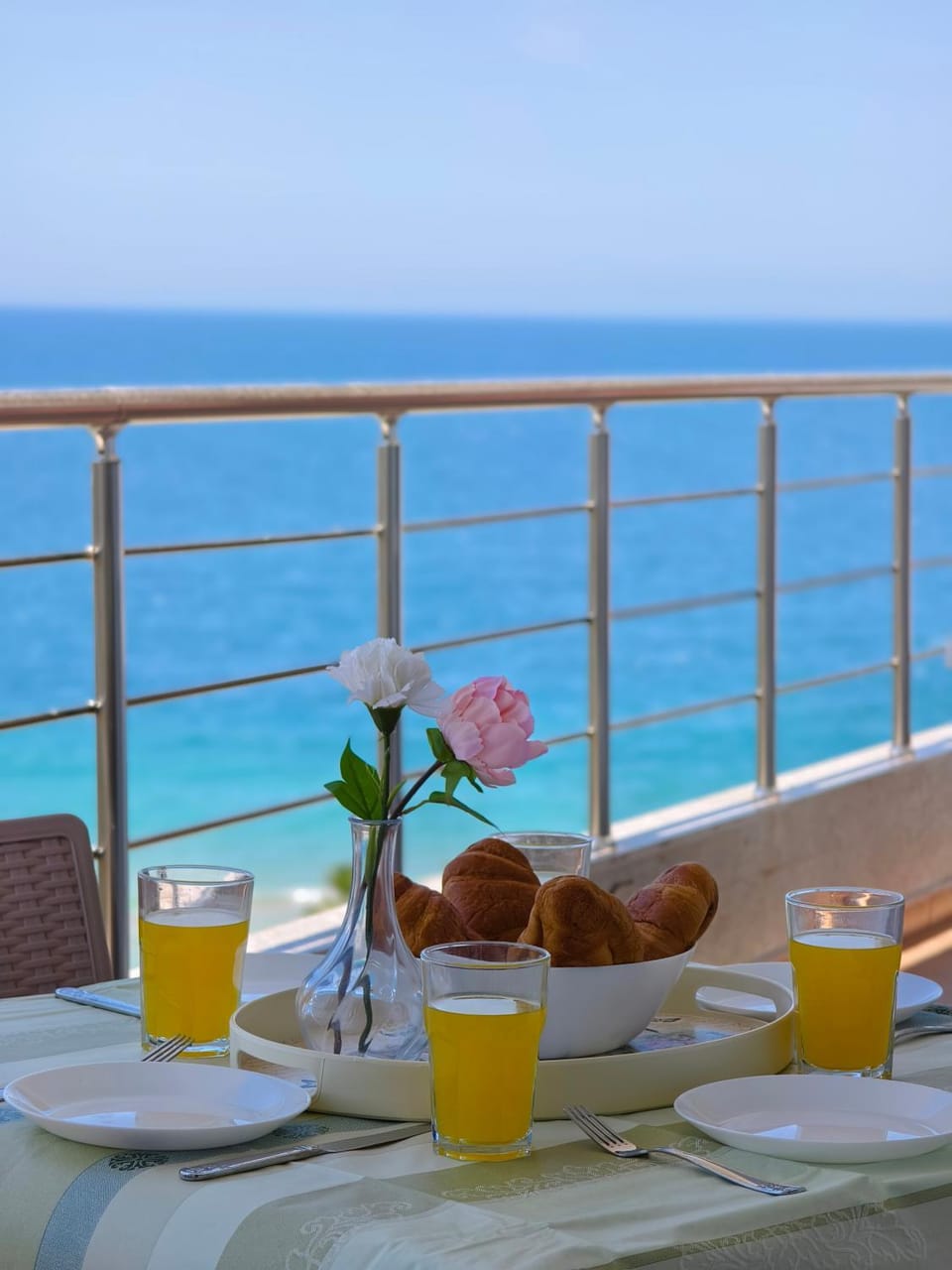 Natural landscape, Balcony/Terrace, Sea view