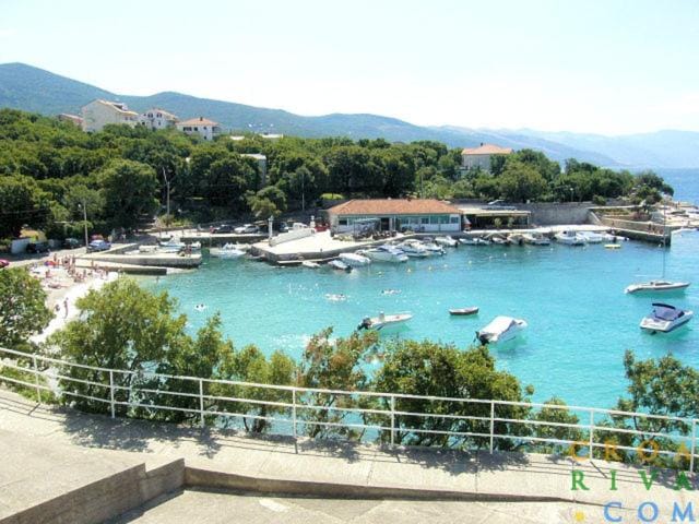 Neighbourhood, Beach, Sea view