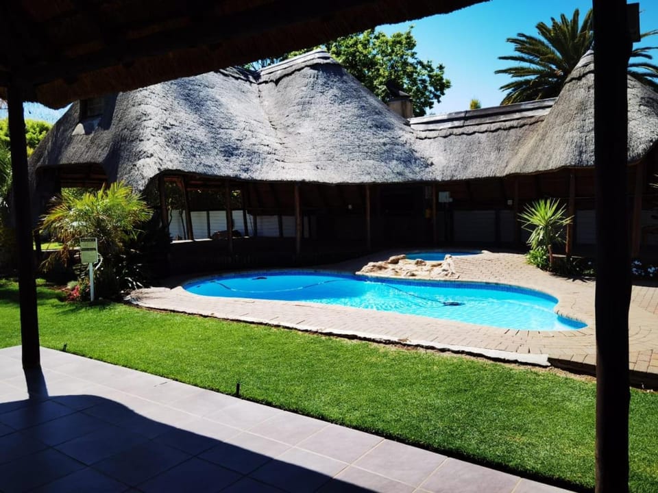 BBQ facilities, Garden, Swimming pool
