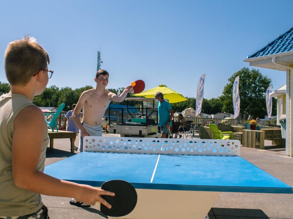 Camping Les Jardins de la Mer Campground/ 
RV Resort in Hauts-de-France