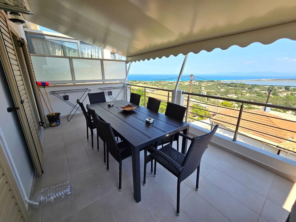 View (from property/room), Balcony/Terrace, Sea view