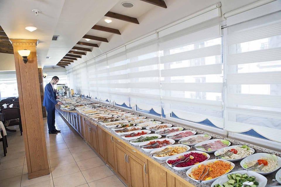 Meals, Buffet breakfast, Lunch, Dinner