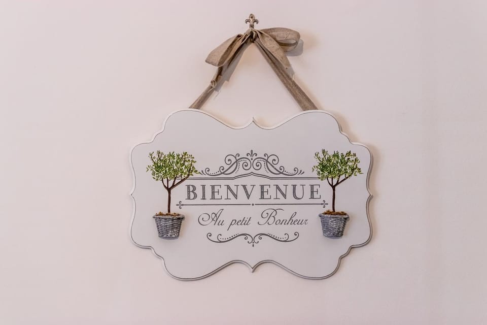 Decorative detail