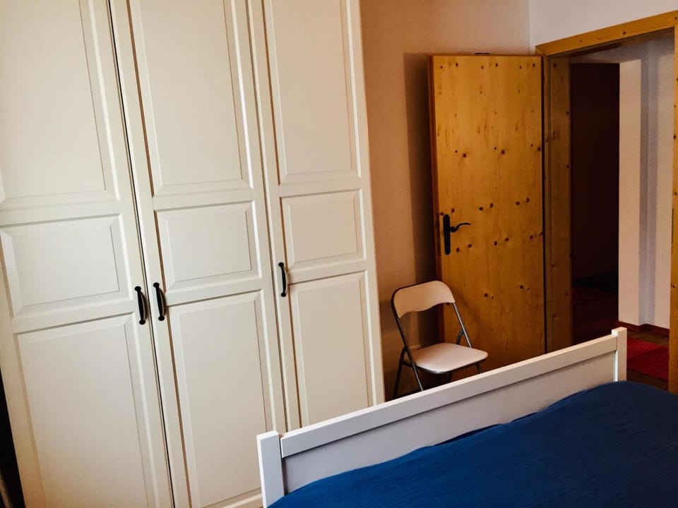 Bed, Bedroom, wardrobe