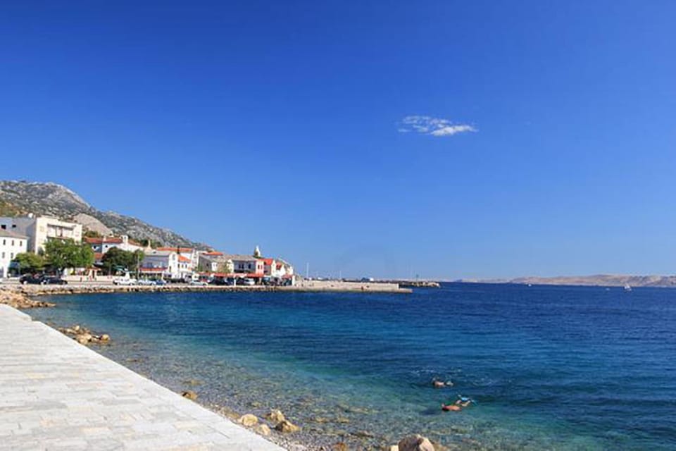 Nearby landmark, Restaurant/places to eat, Natural landscape