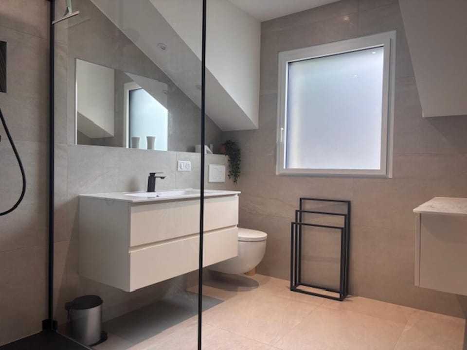Angel Services - Le Vivier House in Talloires
