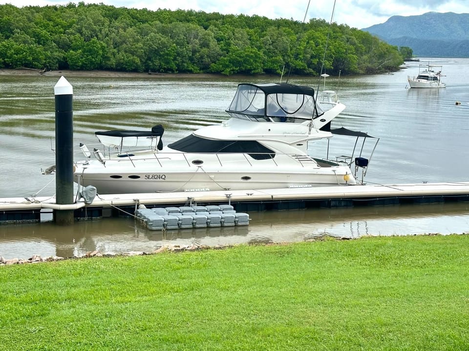 Hinchinbrook Resorts Management Pty Ltd Campground/ 
RV Resort in Lucinda