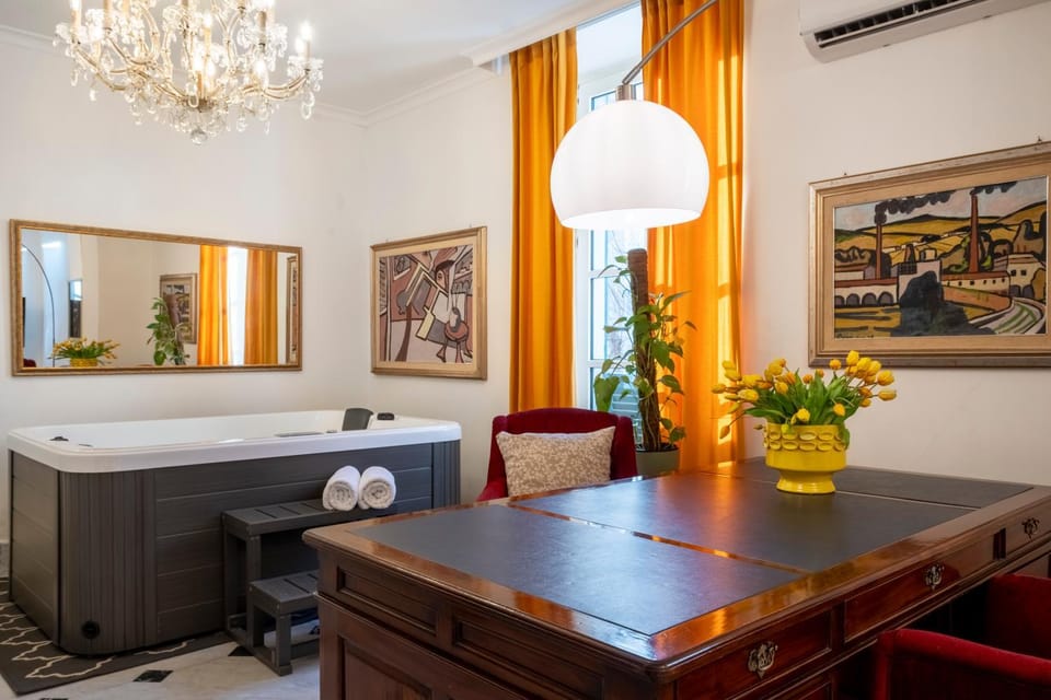 Bedroom, Swimming pool