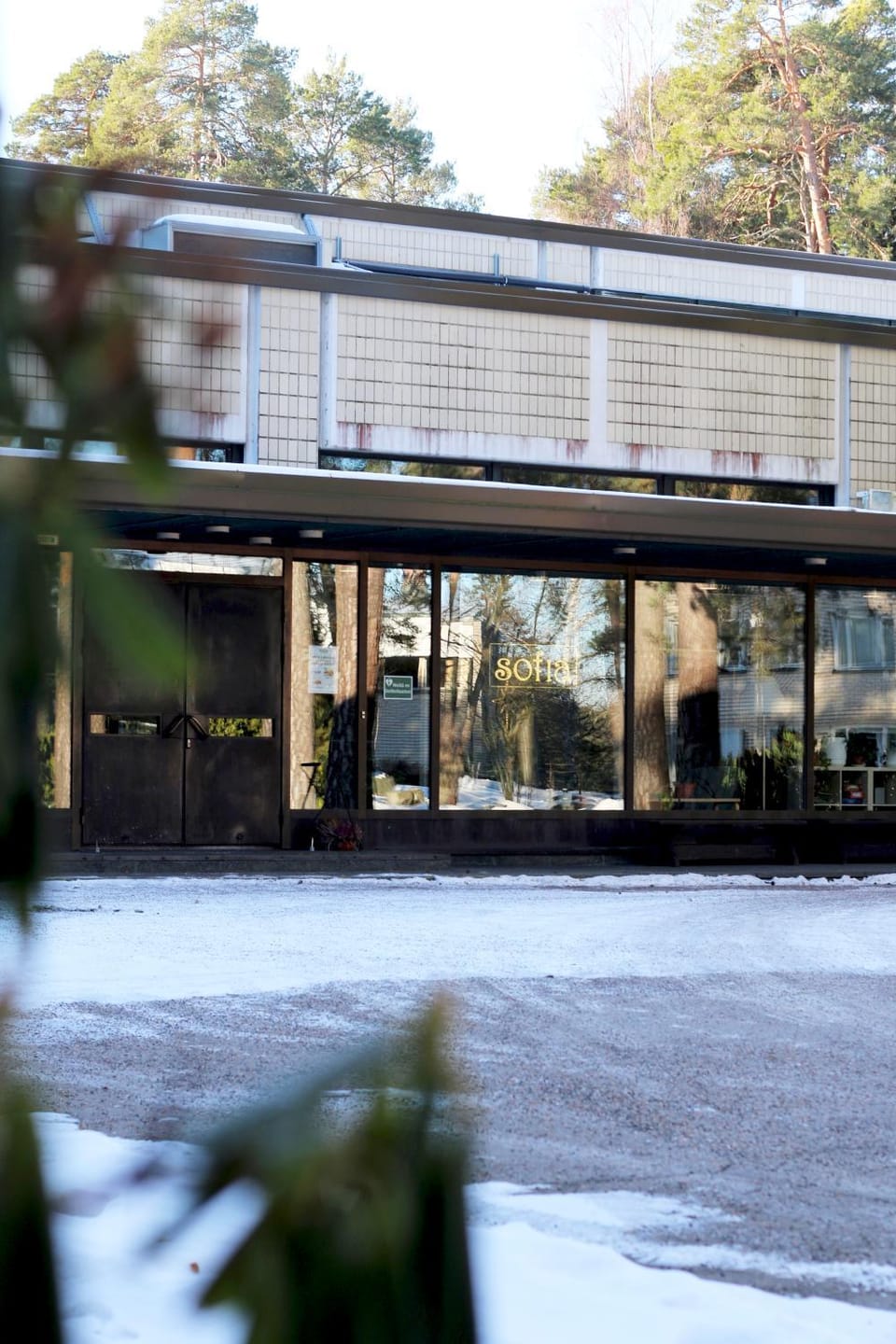 Facade/entrance