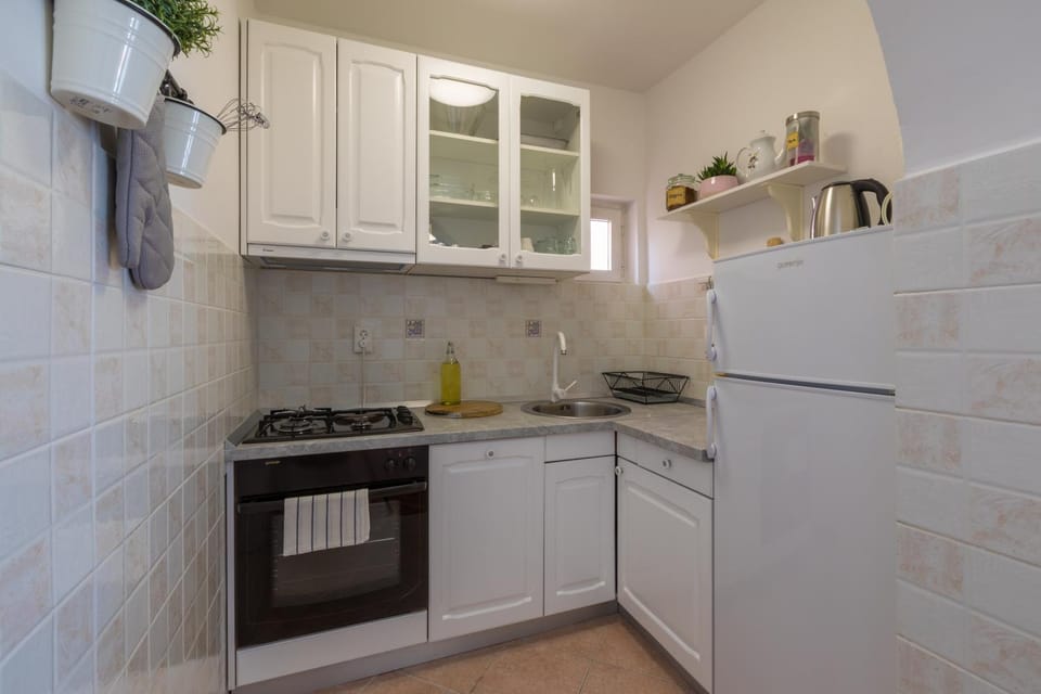 Coffee/tea facilities, Kitchen or kitchenette