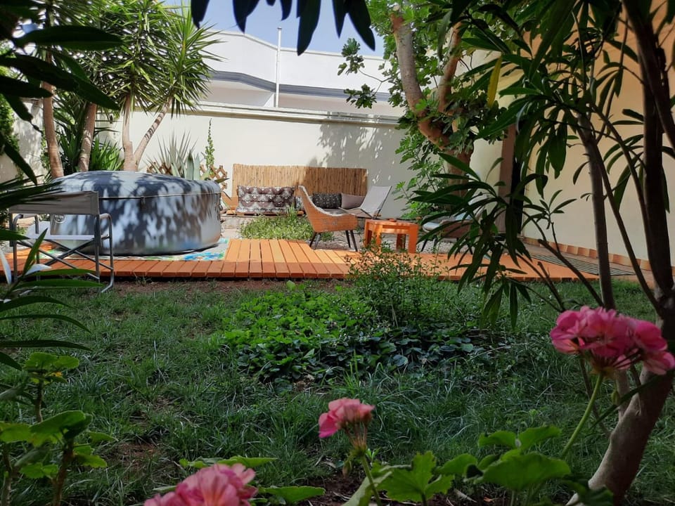 Garden, Swimming pool