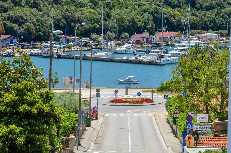 Day, Neighbourhood, Summer, Sea view, Street view