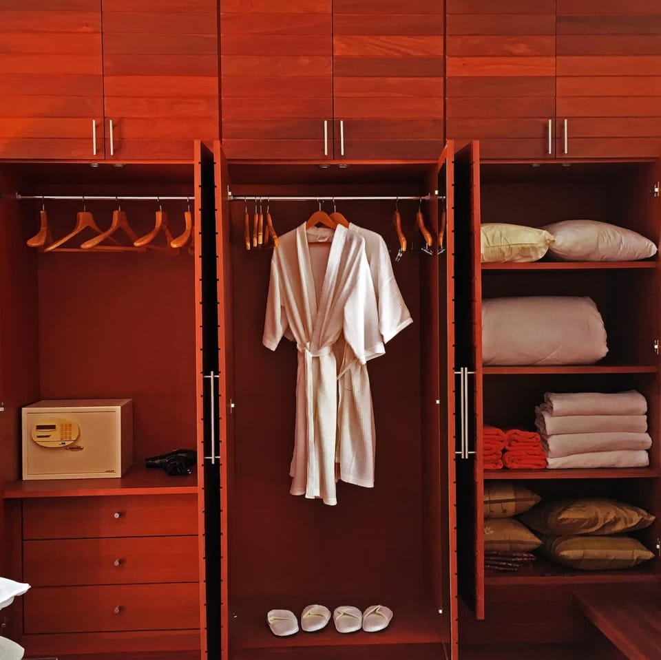 wardrobe