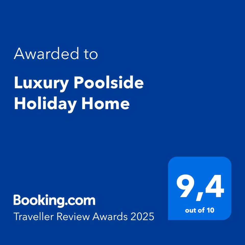 Luxury Poolside Holiday Home House in Maspalomas