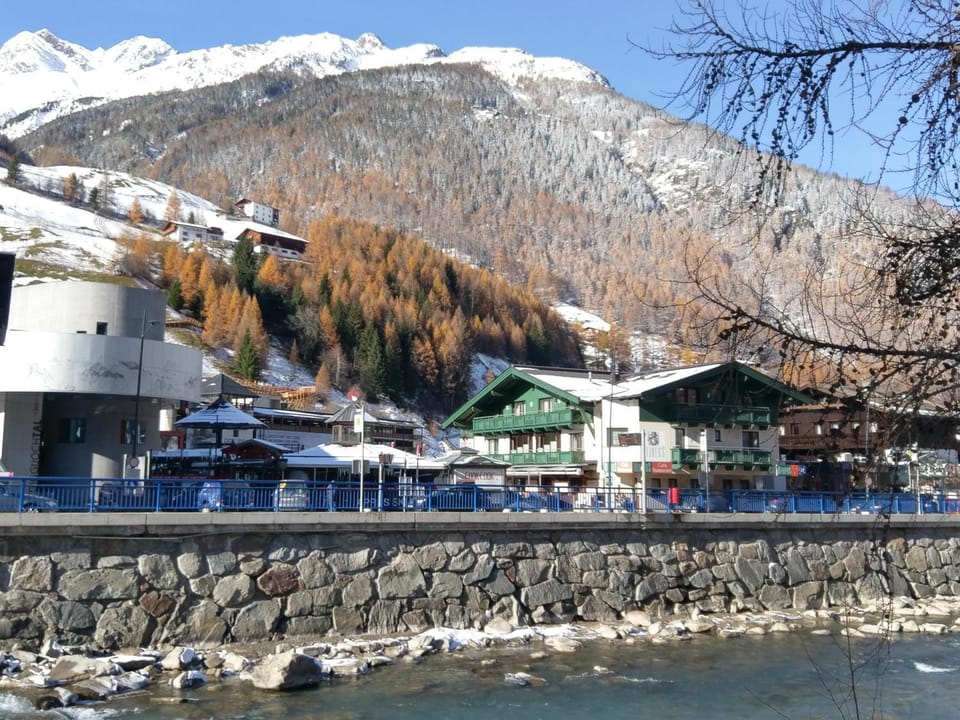 Property building, Nearby landmark, Neighbourhood, Natural landscape, Winter, Skiing, Hiking, Cycling, On site