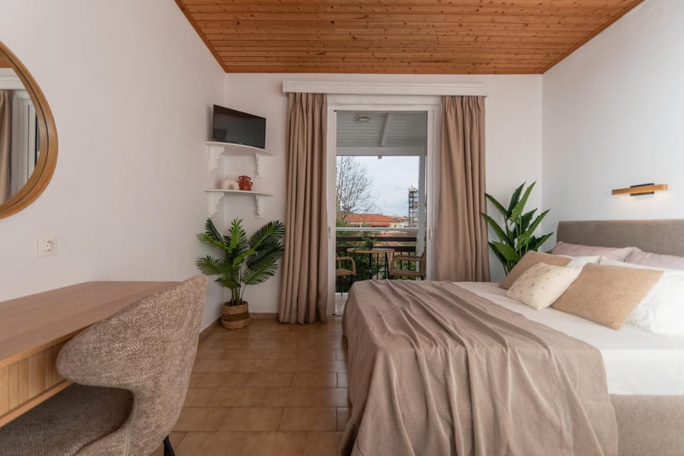 Theodora Studios Best Location In Laganas Next To The Party Area Bed and Breakfast in Zakynthos, Greece