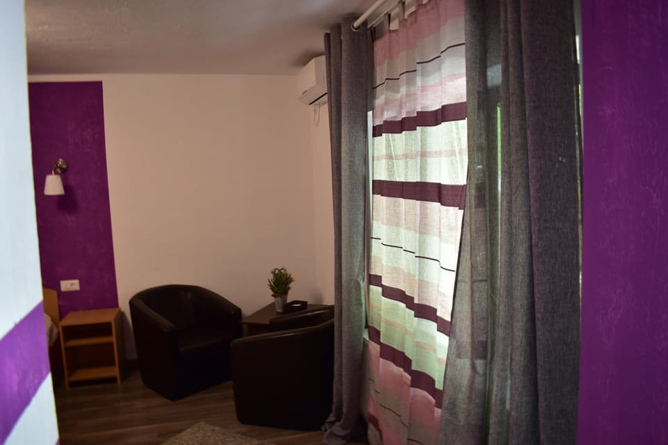 Vila Tudor Mamaia Nord Bed and Breakfast in Constanța County