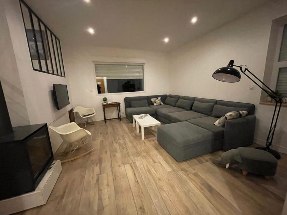 TV and multimedia, Evening entertainment