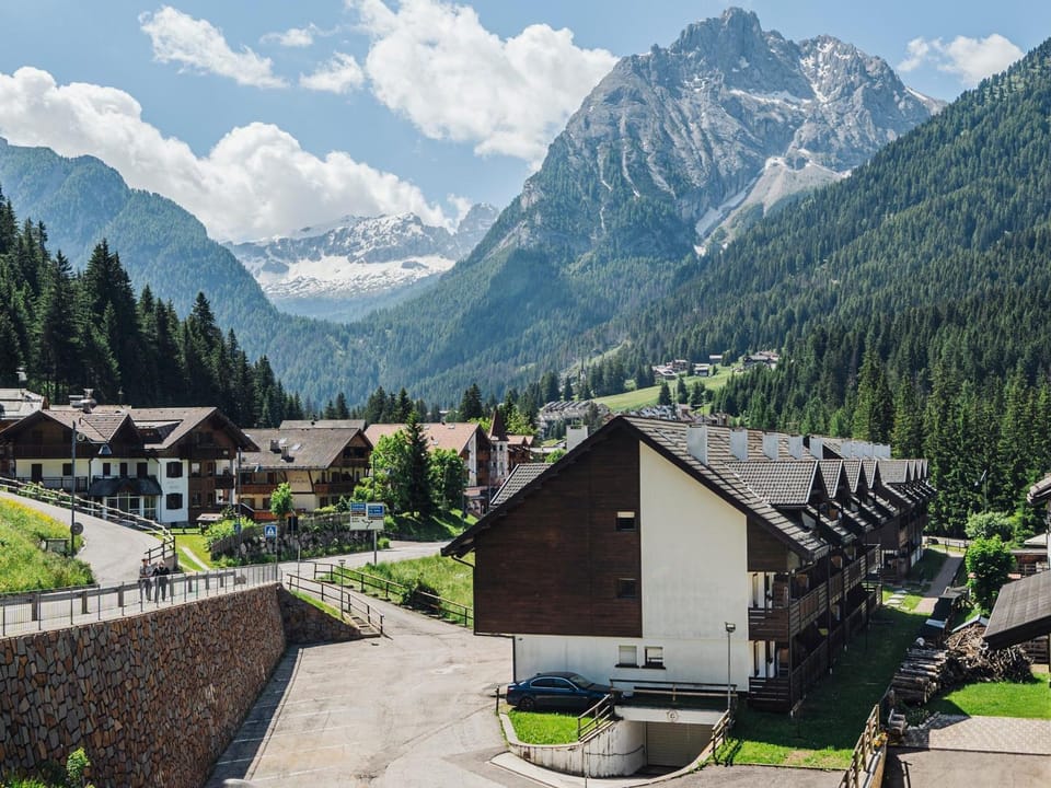 Property building, Summer